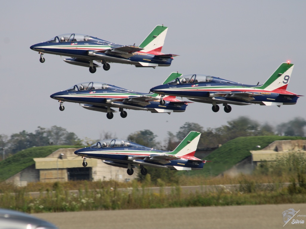 Frecce tricolore decollo